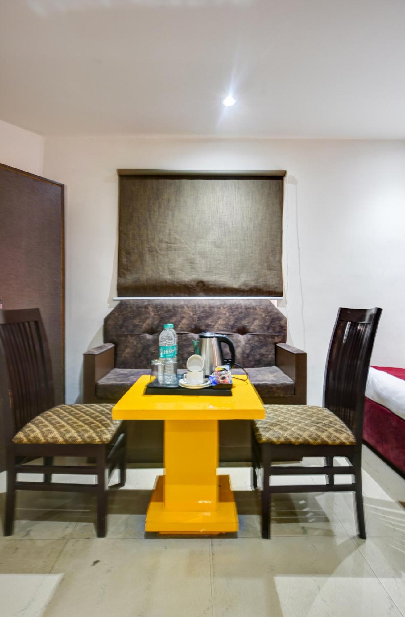 Hotel Kelvish -airport Pickup Free