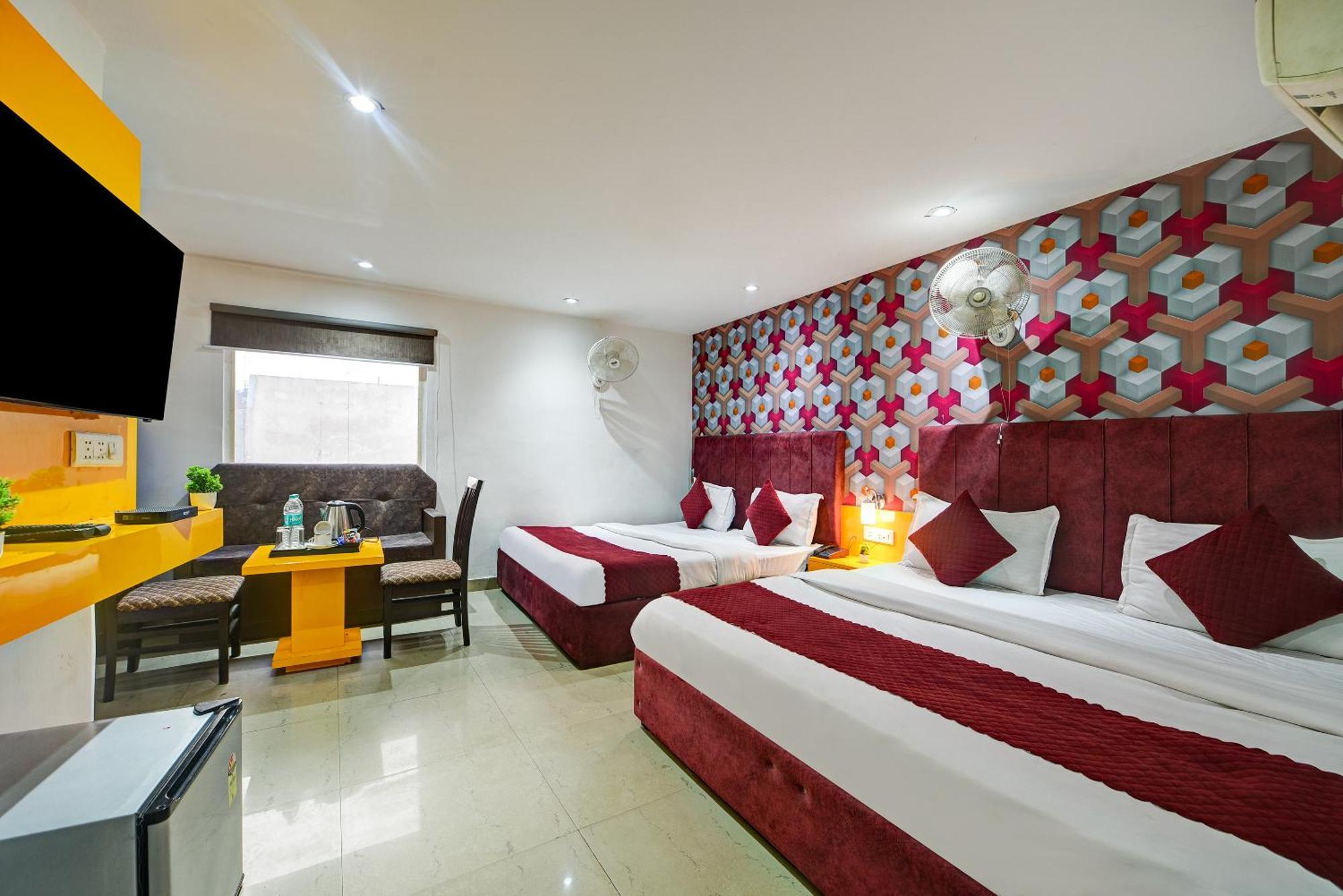Hotel Kelvish -airport Pickup Free New Delhi